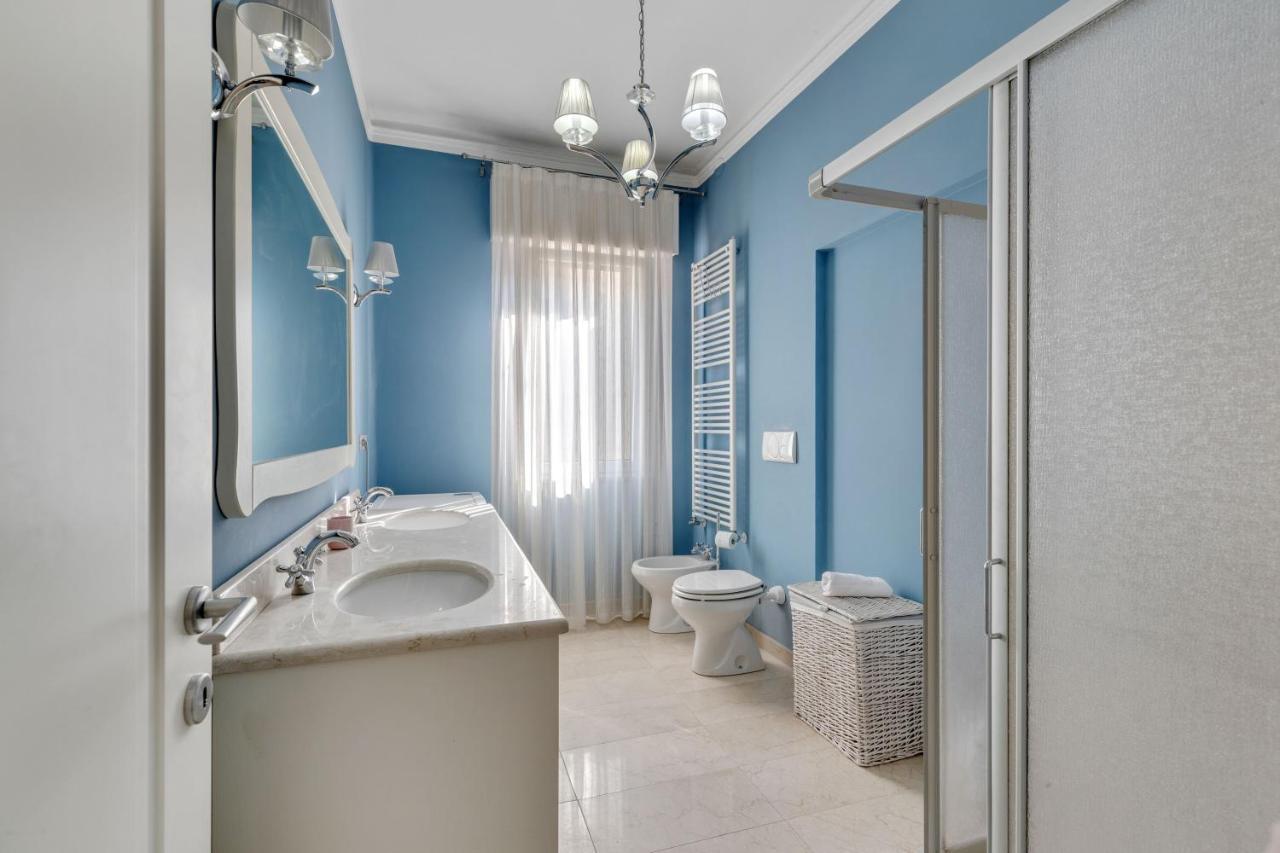 Elegant Blue Apartment Vicenza Esterno foto