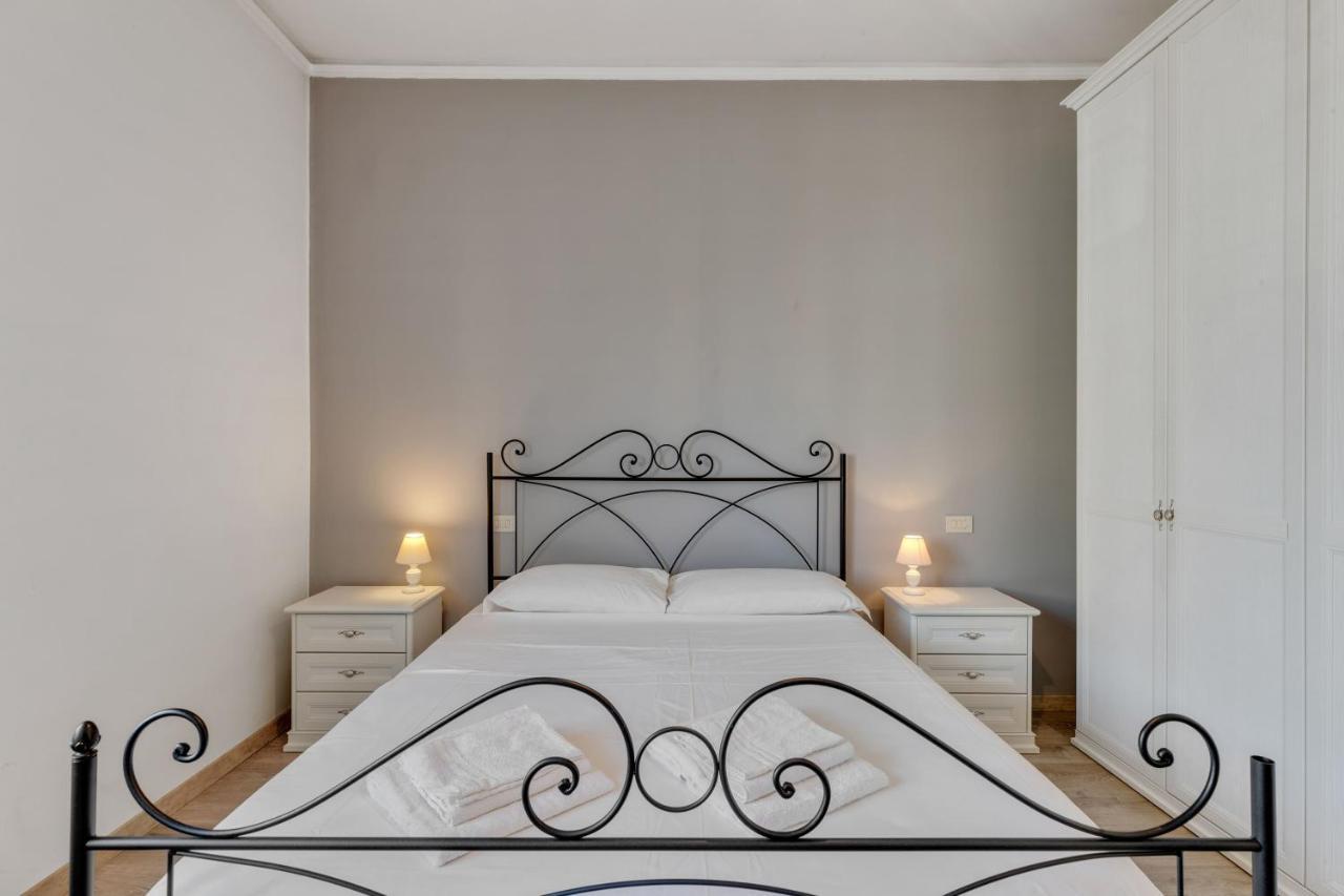 Elegant Blue Apartment Vicenza Esterno foto
